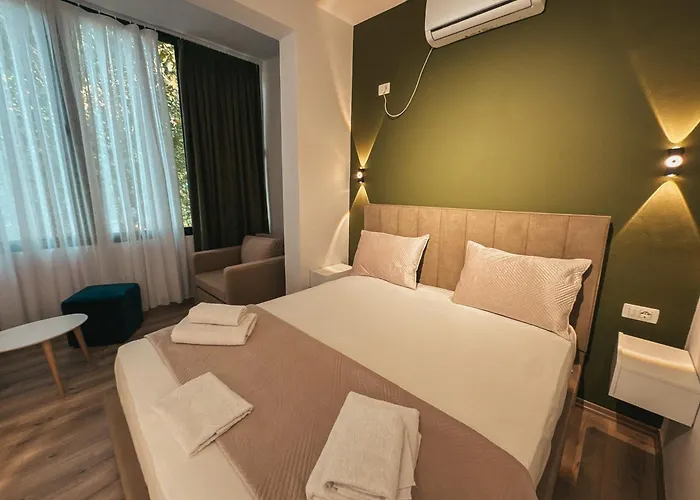 Hotell Relaxx & Tirana