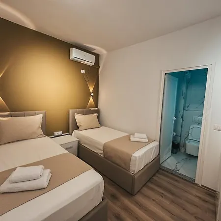 Hotell Relaxx & Tirana